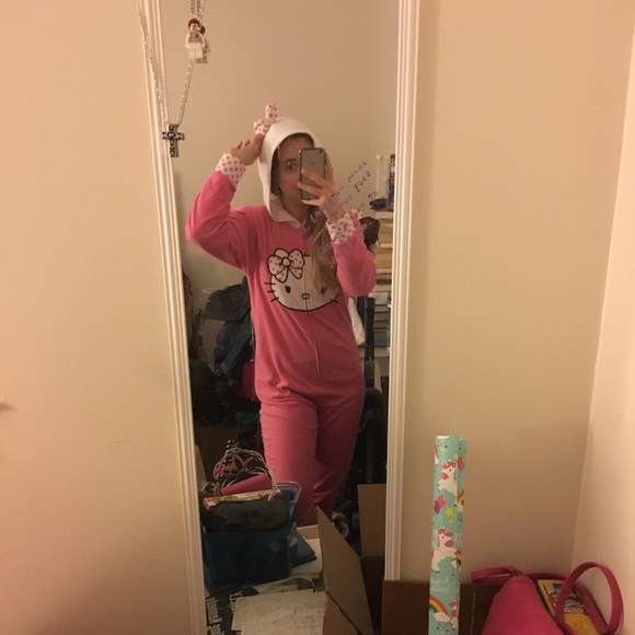 Pink hello kitty onesie size  M 8-10 - Picture 4 of 4